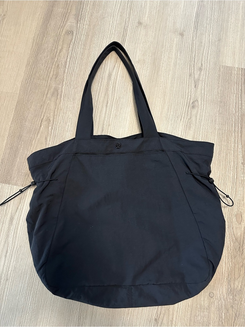Lululemon side-cinch shopper bag 18L